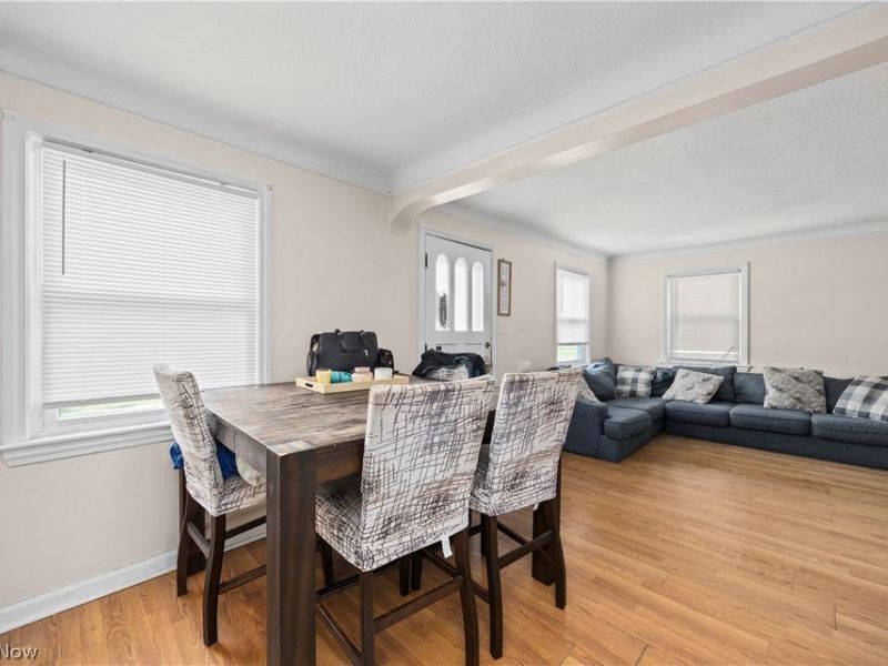 1877 Lawnway Road, South Euclid, OH 44121 Photo 8