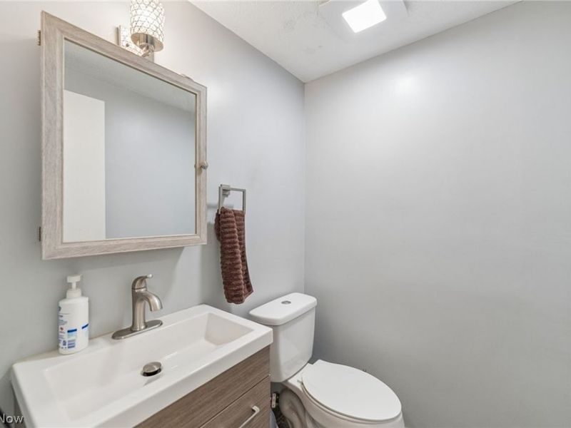 4562 Brendan Lane , North Olmsted, OH 44070 Photo 22