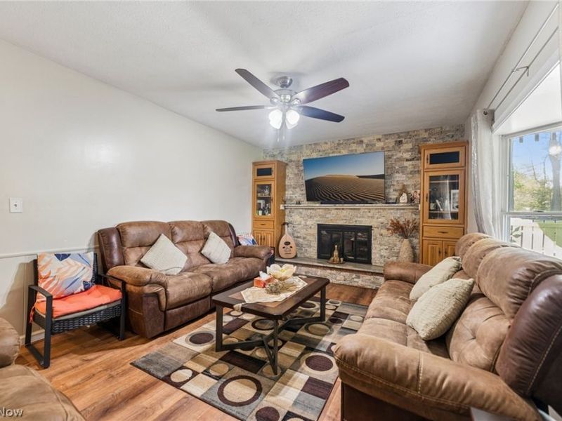 4562 Brendan Lane , North Olmsted, OH 44070 Photo 8