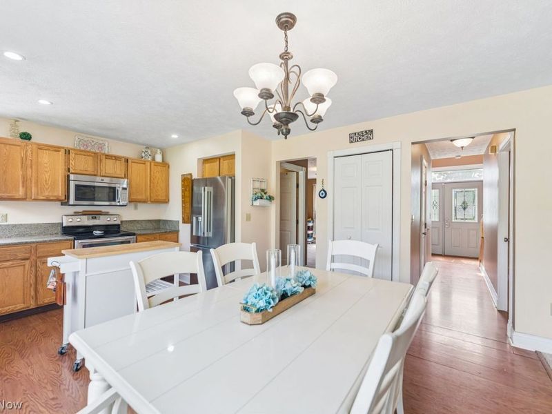 2411 Sandalwood Drive , Twinsburg, OH 44087 Photo 14