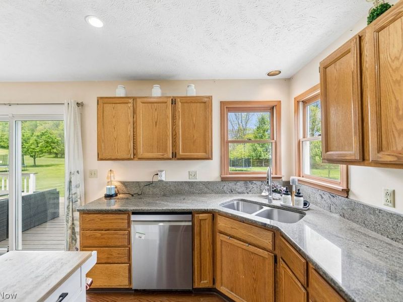 2411 Sandalwood Drive , Twinsburg, OH 44087 Photo 17