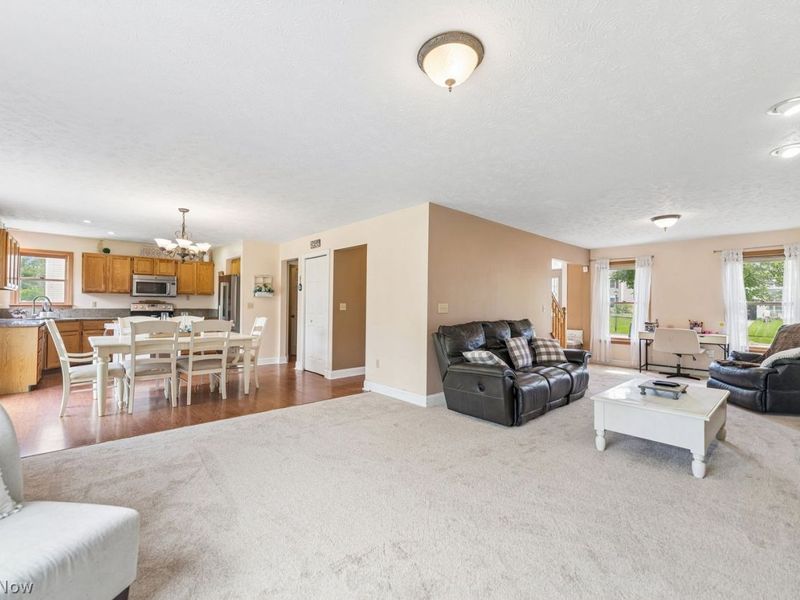 2411 Sandalwood Drive , Twinsburg, OH 44087 Photo 9