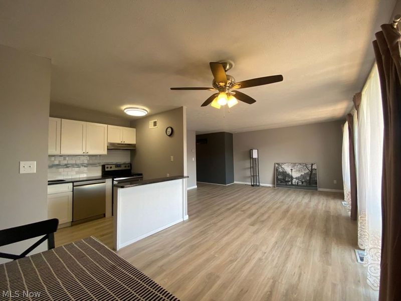 10412 N Church Drive, Unit 306, Parma Heights, OH 44130 Photo 10