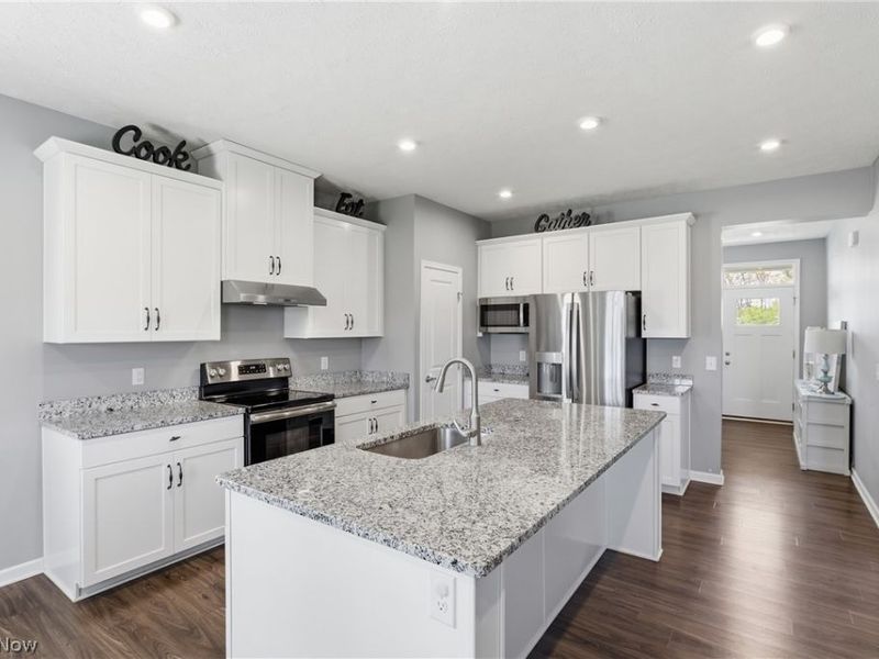 1595 Crescent Drive, Streetsboro, OH 44241 Photo 6