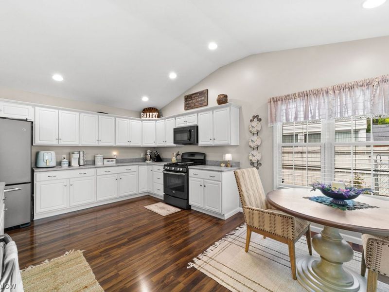 1402 Garford Avenue, Elyria, OH 44035 Photo 14