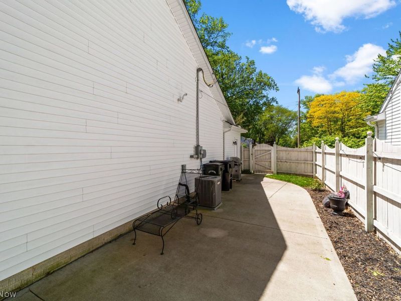 1402 Garford Avenue, Elyria, OH 44035 Photo 31