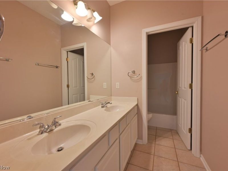 29465 Hummingbird Circle, Westlake, OH 44145 Photo 29