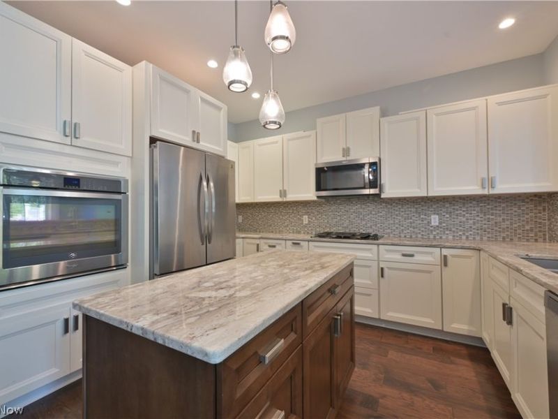 29465 Hummingbird Circle, Westlake, OH 44145 Photo 7