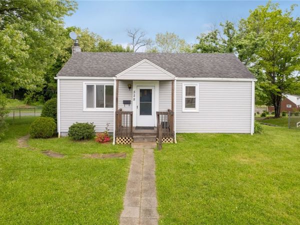 528 CEDARHURST DR, North Versailles, PA 15137