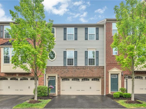 1503 Pointe View Dr , Mars, PA 16046