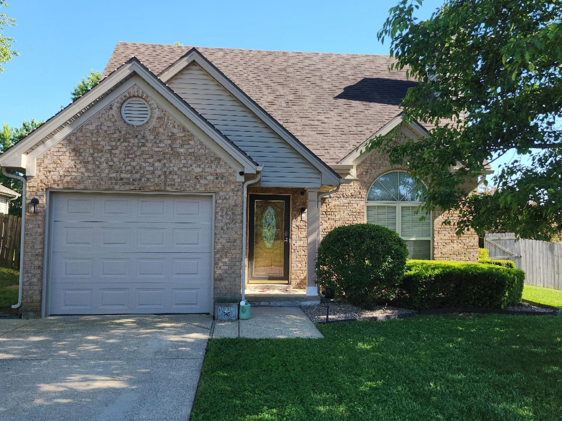135 W Chopin Way, Georgetown, KY 40324 Main Photo