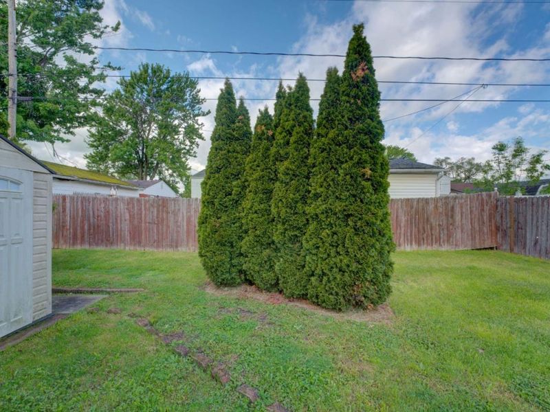 4700 Willow Avenue, Lorain, OH 44055 Photo 32
