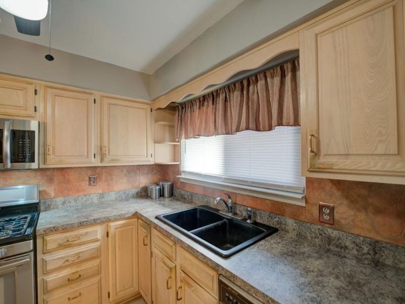 4700 Willow Avenue, Lorain, OH 44055 Photo 6