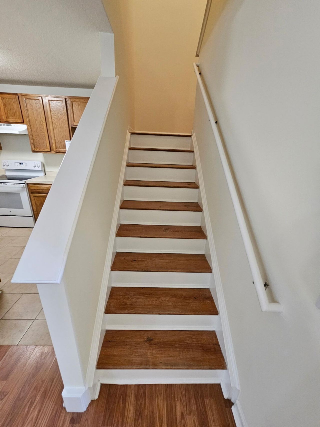 384 Gardners Circle Photo 13