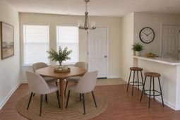 384 Gardners Circle photo 4