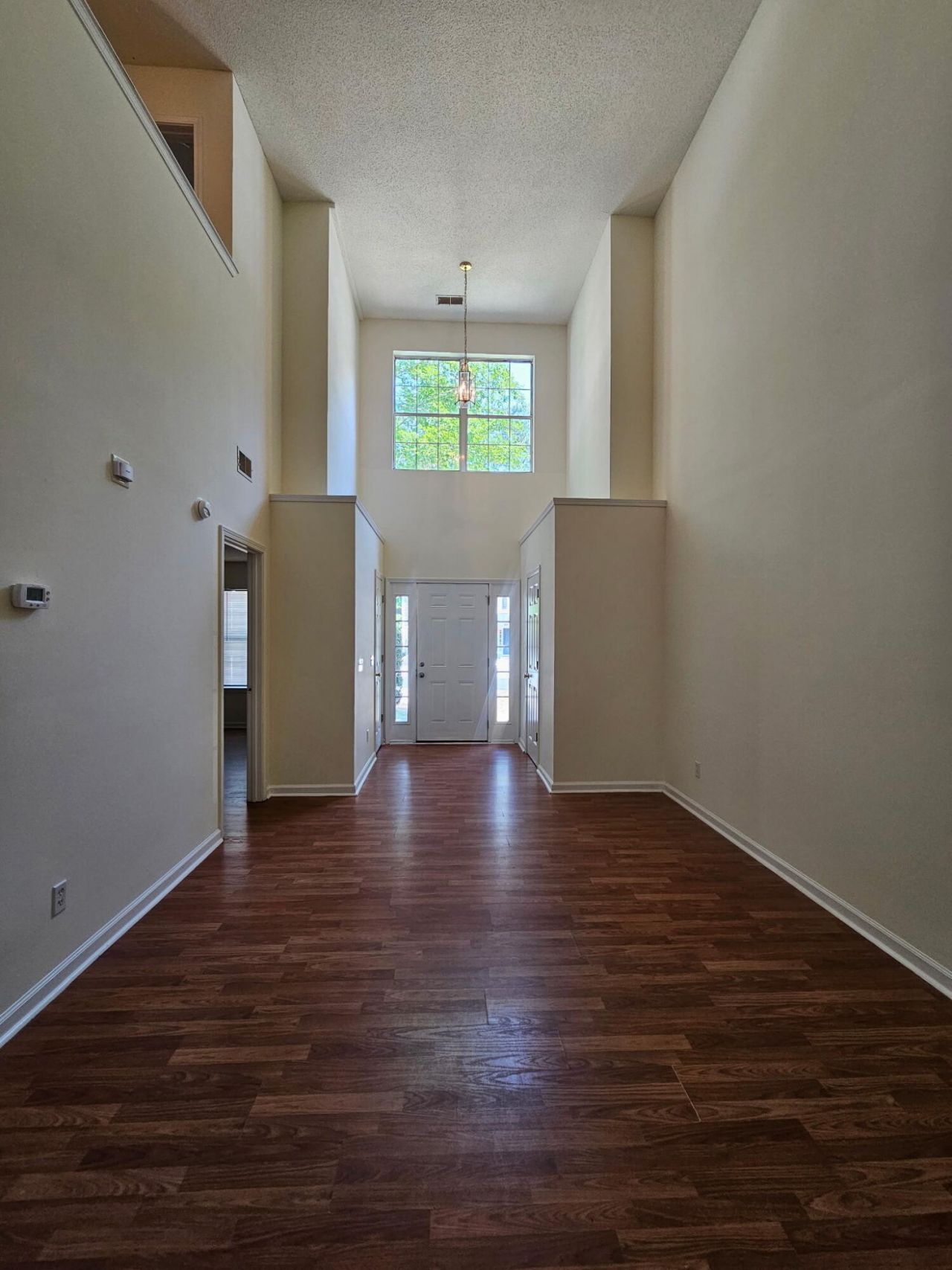 384 Gardners Circle Photo 5