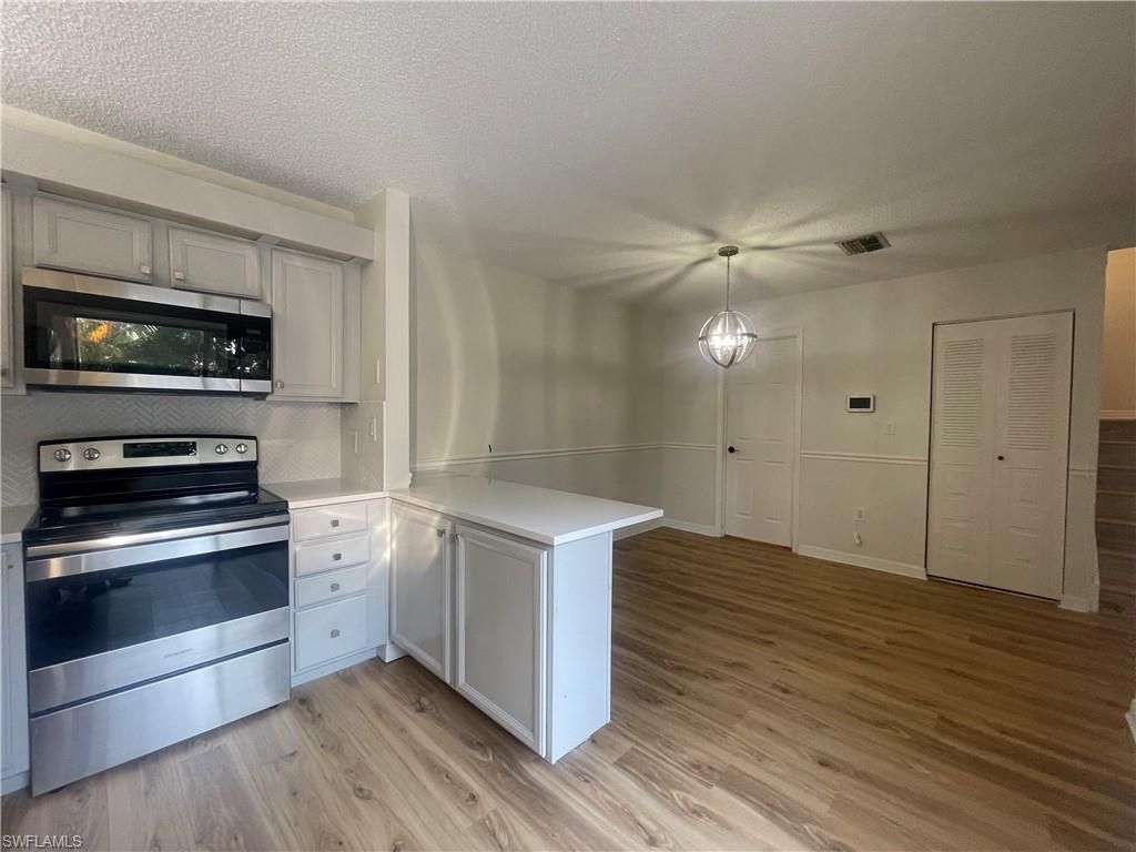 5218 Cedarbend Dr , Unit 4, Fort Myers, FL 33919 Photo