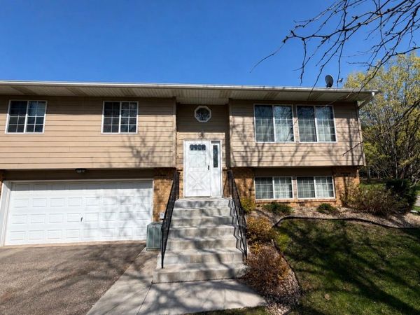 2301 Mailand Road E, Maplewood, MN 55119
