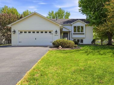 9803 Kirkwood Lane N, Maple Grove, MN 55369