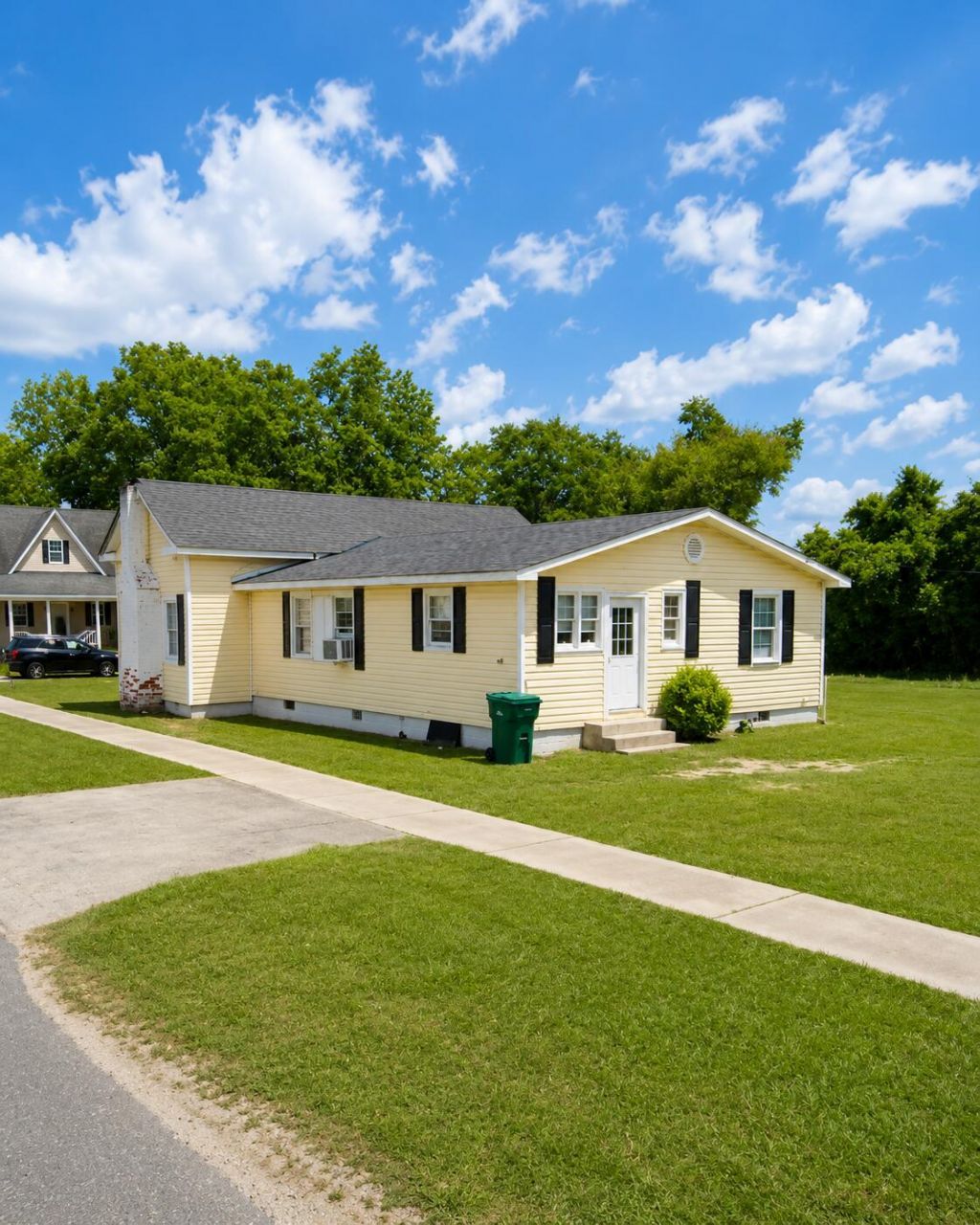 48 W Huggins Street  Photo 4