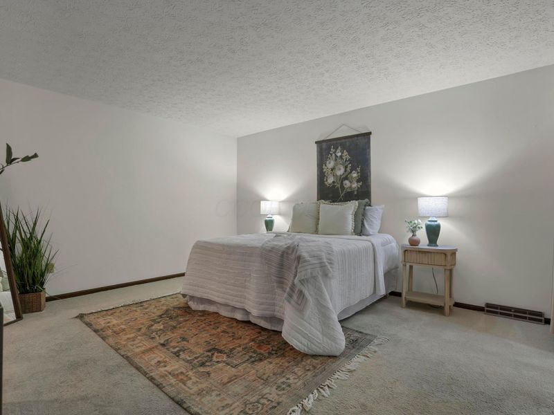 1727 Arlingate Drive N, Columbus, OH 43220 Photo 20