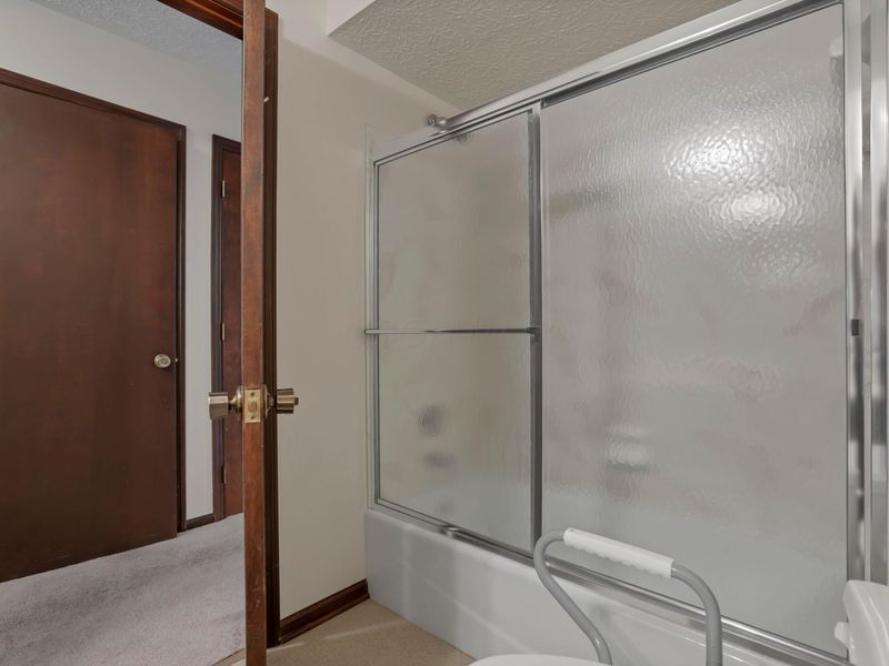 1727 Arlingate Drive N, Columbus, OH 43220 Photo 31