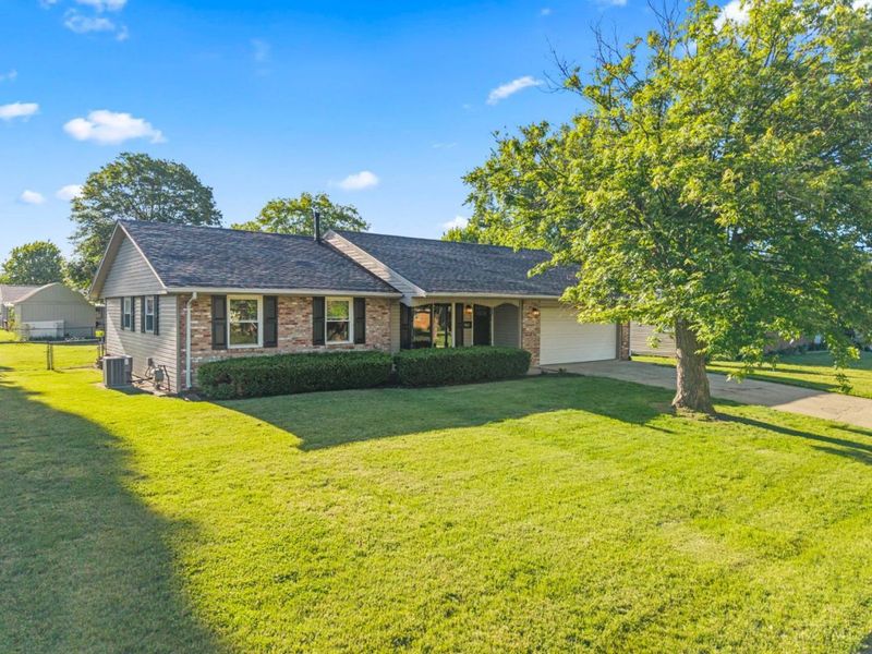 502 Cranewood Dr, Trenton, OH 45067 Photo 3