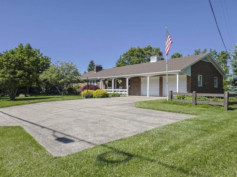 8161 Cox Road, West Chester, OH 45069 Photo 3
