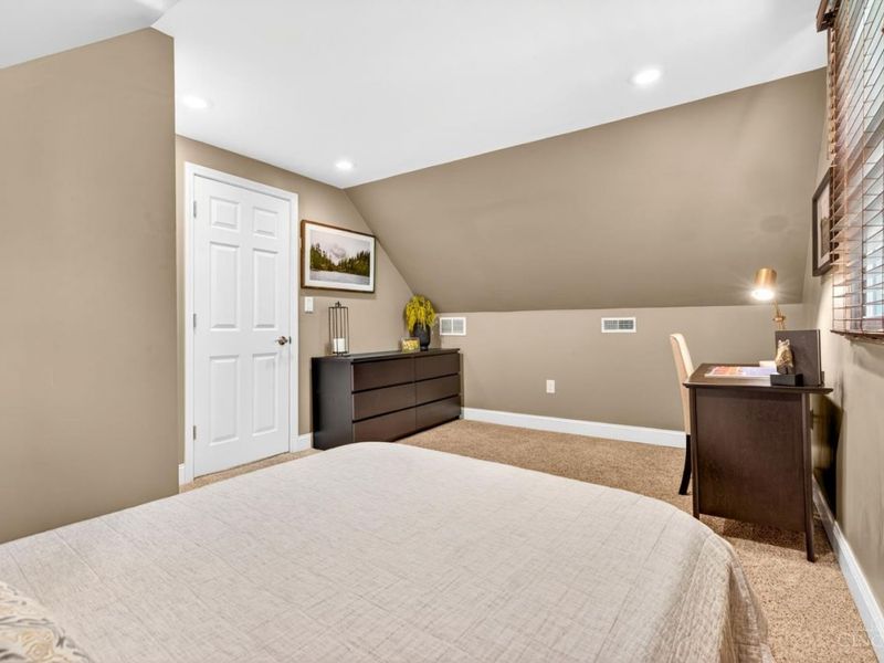 3674 Brotherton Road, Cincinnati, OH 45209 Photo 28