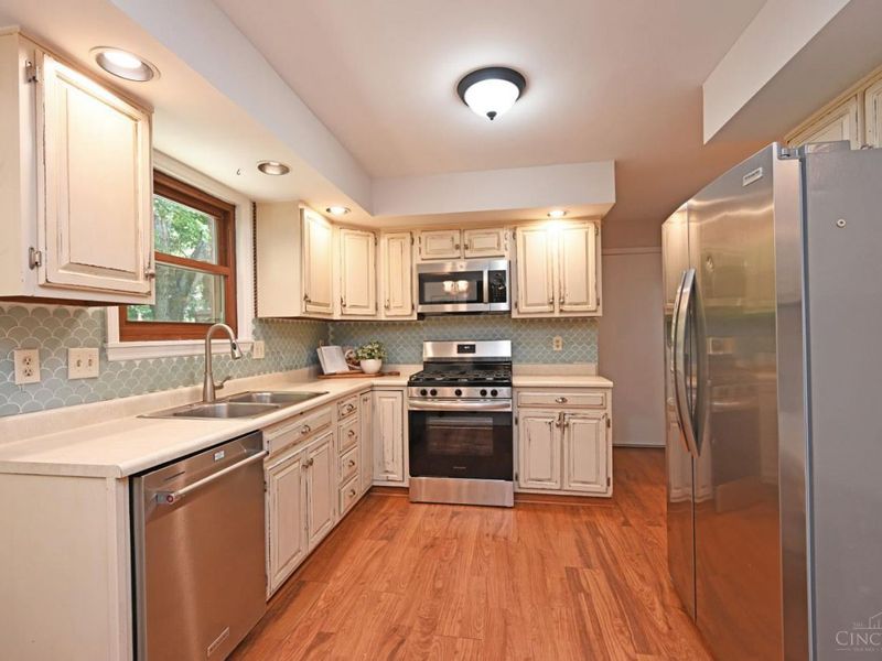 6415 Roth Ridge, Loveland, OH 45140 Photo 13