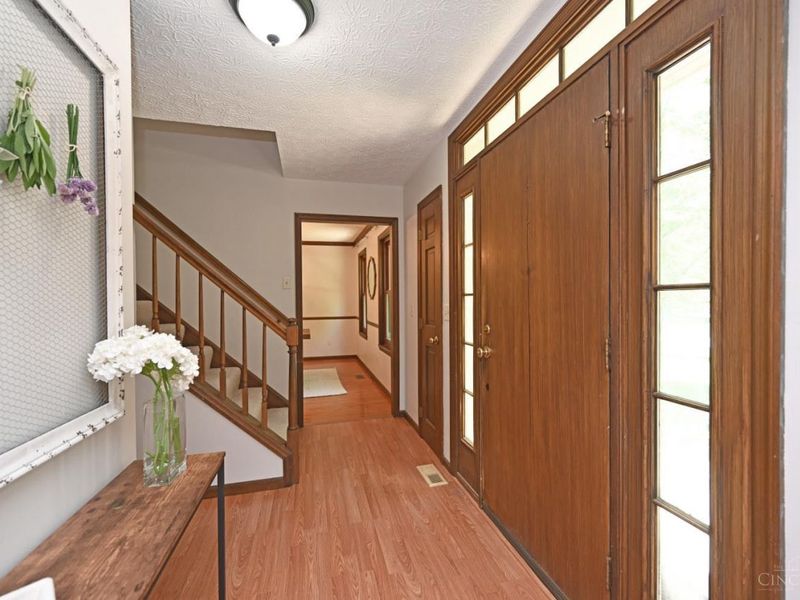 6415 Roth Ridge, Loveland, OH 45140 Photo 4