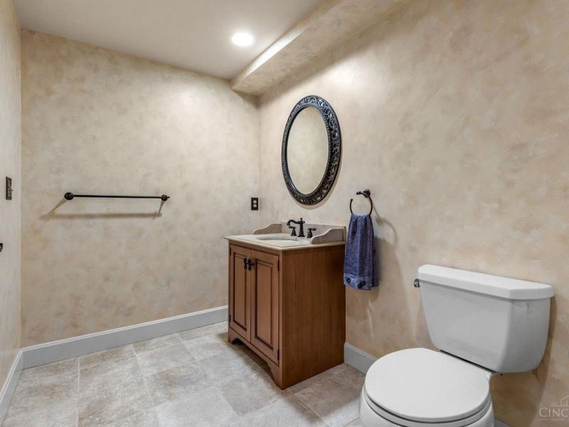6155 Hunters Trail, Indian Hill, OH 45243 Photo 69
