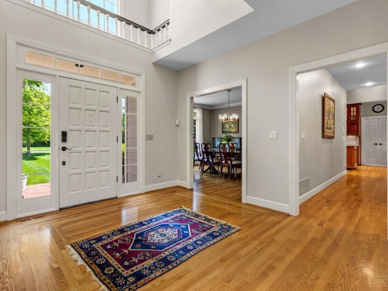 6155 Hunters Trail, Indian Hill, OH 45243 Photo 9