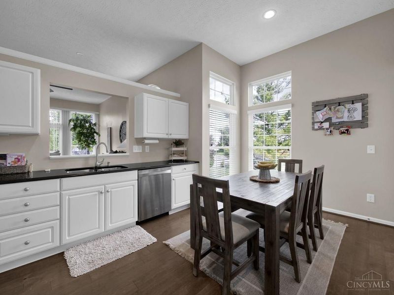 4120 E Village Drive, Mason, OH 45040 Photo 11