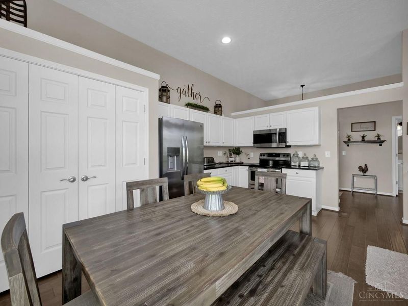 4120 E Village Drive, Mason, OH 45040 Photo 12