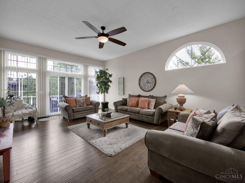 4120 E Village Drive, Mason, OH 45040 Photo 7