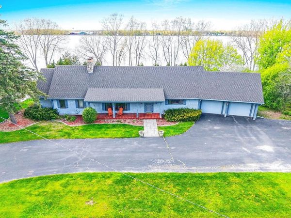 2512 RIVERSIDE DRIVE, Green Bay, WI 54301