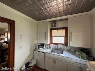 701 Saint Clair Avenue, Flint, MI 48504