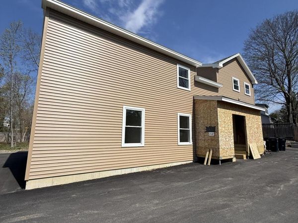 371 Lincoln Street , Bangor, ME 04401