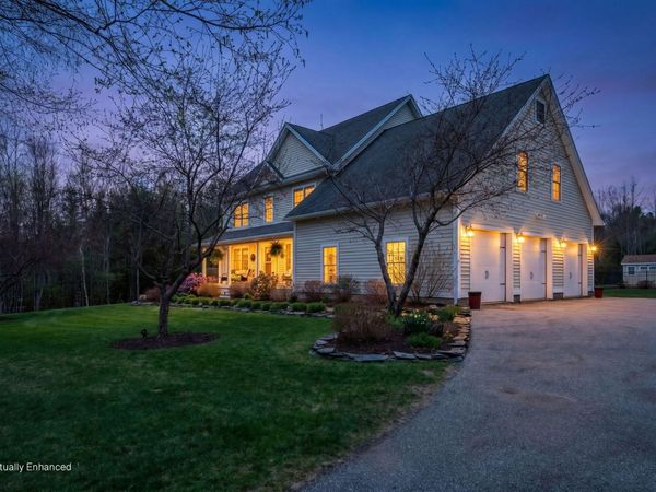 374 Walden Parke Way , Bangor, ME 04401
