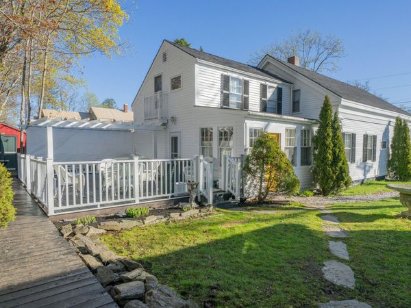 18 Waldo Avenue , Belfast, ME 04915