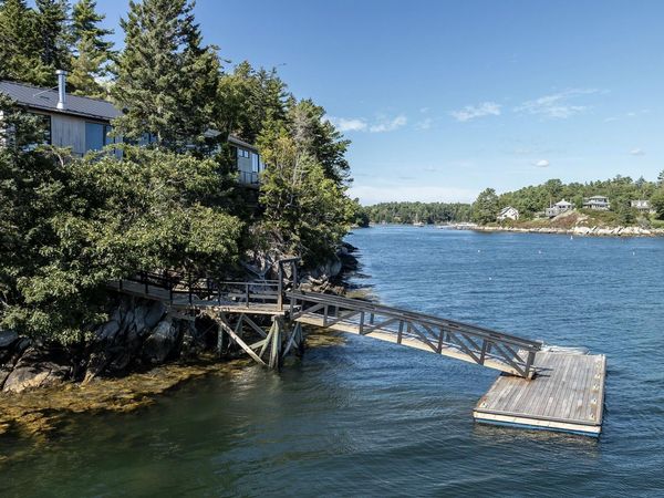6 Harbor Ledge Lane, Southport, ME 04576