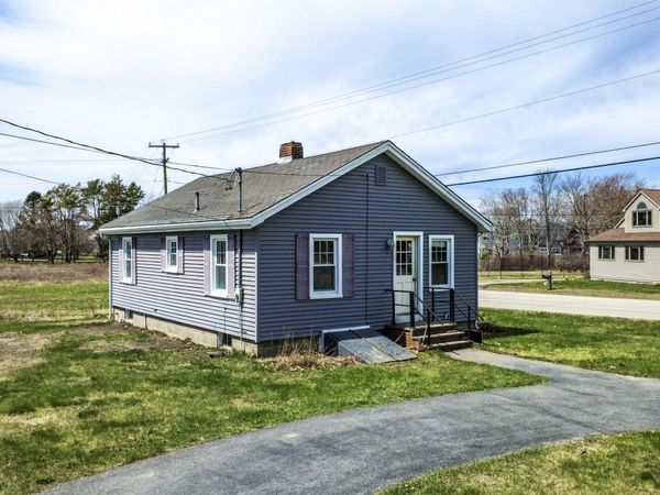 60 Richmond Terrace , Cape Elizabeth, ME 04107