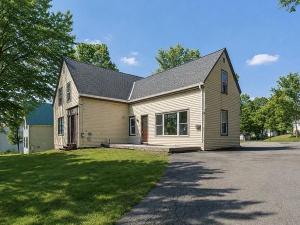 82 Summer Street , Dover-Foxcroft, ME 04426
