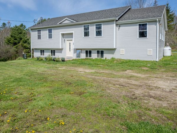 552 Bucksmills Road , Bucksport, ME 04416