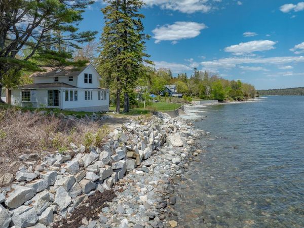20 Lorimer Road , Lamoine, ME 04605