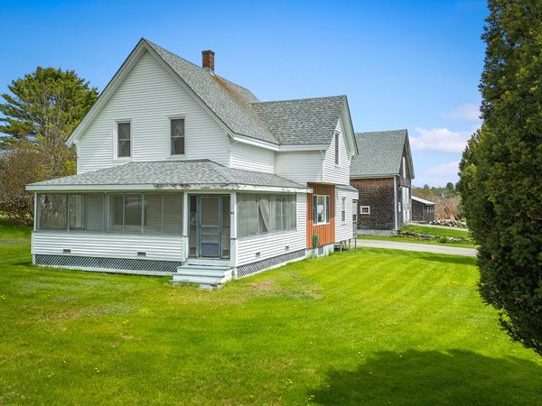 63 Old Rockland Street , Rockport, ME 04856