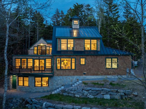 11 Tree Tops Lane, Harpswell, ME 04066