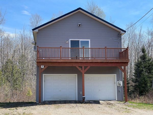 319 Dexter Road , Saint Albans, ME 04971