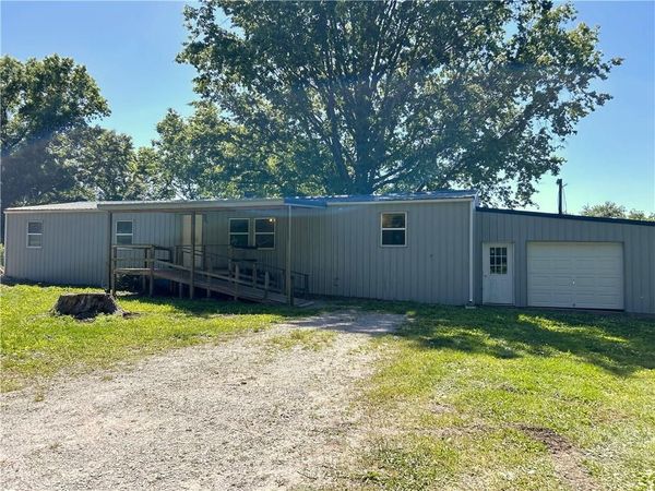 624 N McComb Street, Rich Hill, MO 64779